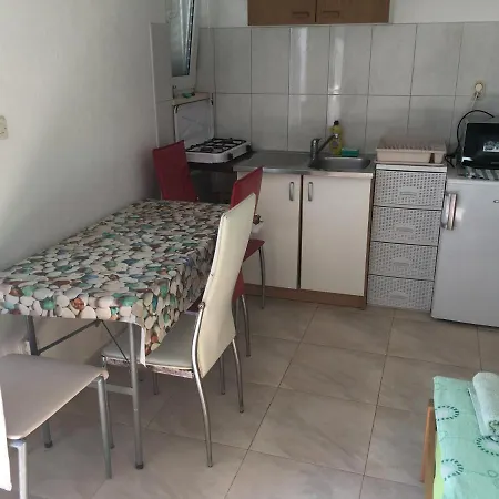 Domenika * Žuljana